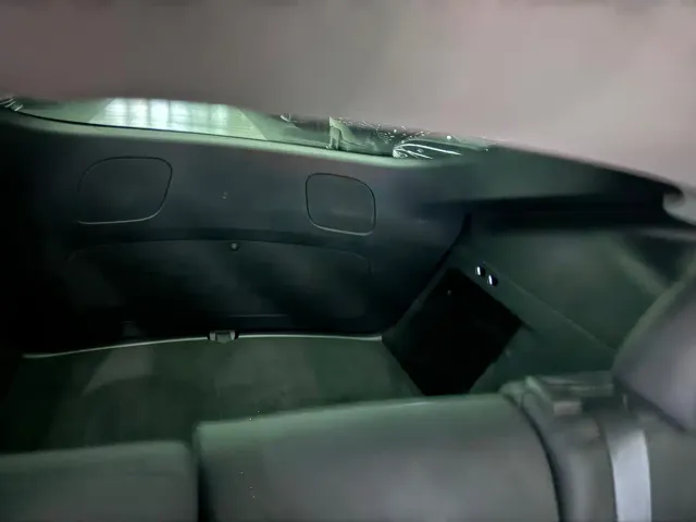 Tesla Model Y — Фото автомобиля 19