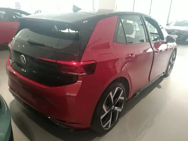 Volkswagen ID.3 — Фото автомобиля 6