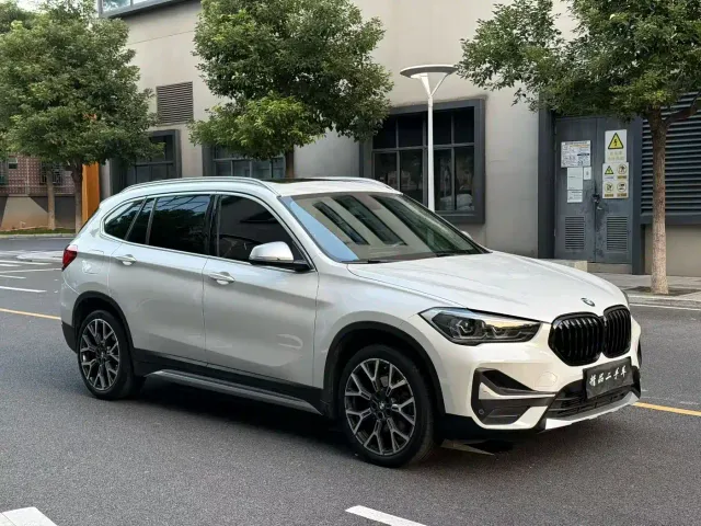 BMW X1 — Фото автомобиля 3