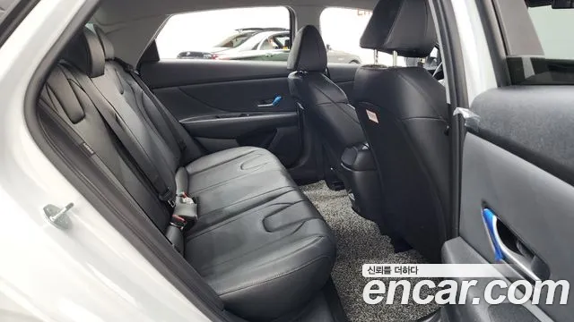 Hyundai Avante CN7 — Фото автомобиля 17