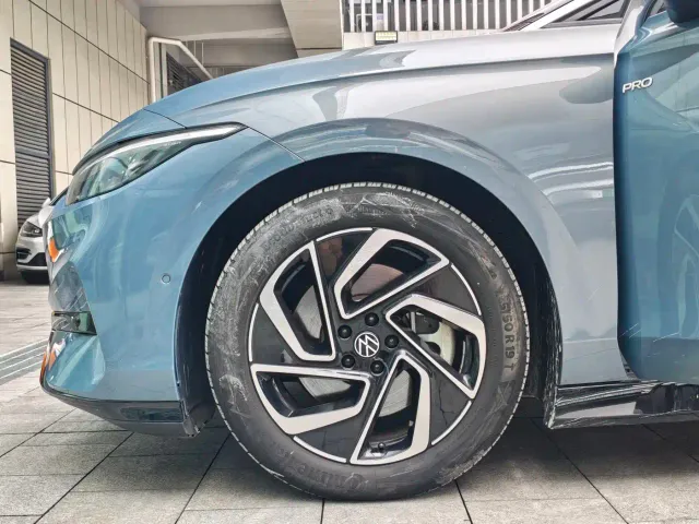 Volkswagen ID.7 Vizzion — Фото автомобиля 8