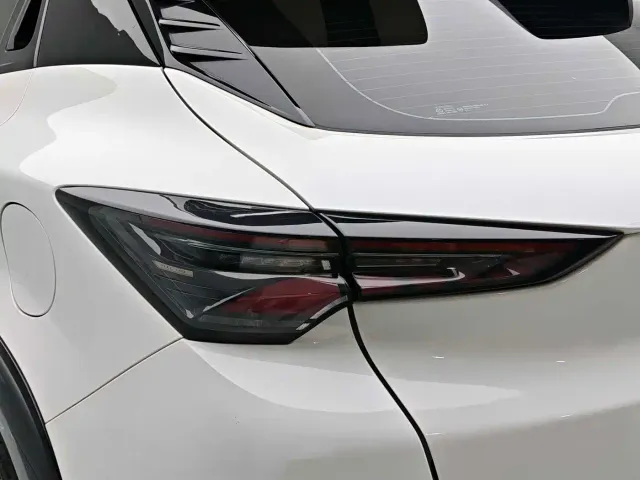 Changan UNI-T — Фото автомобиля 11