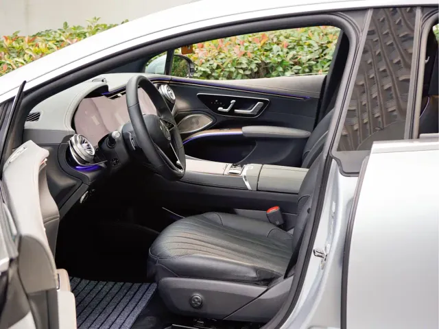 Mercedes-Benz EQS — Фото автомобиля 11