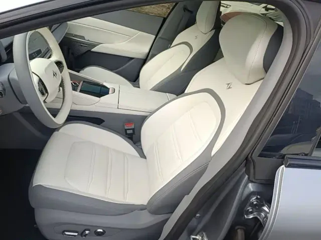Dongfeng eπ 007 — Фото автомобиля 14