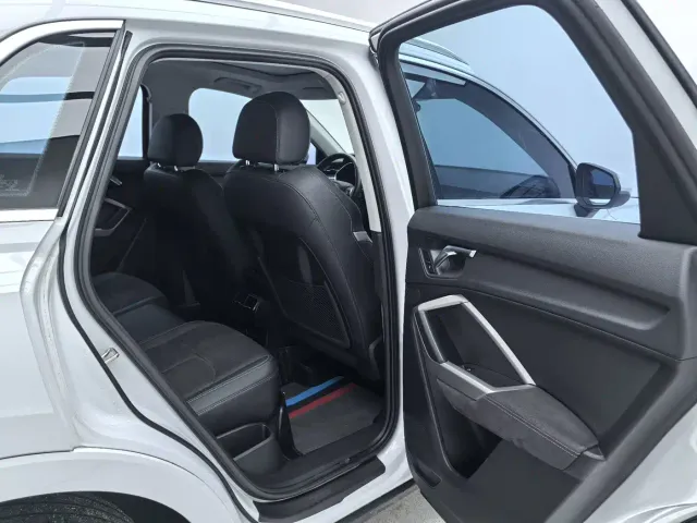 Audi Q3 — Фото автомобиля 12