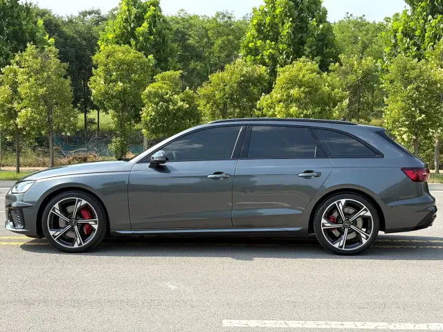 Audi S4 — Фото автомобиля 2