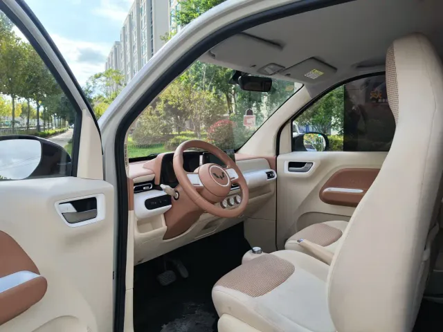 Wuling Hongguang Mini EV — Фото автомобиля 11