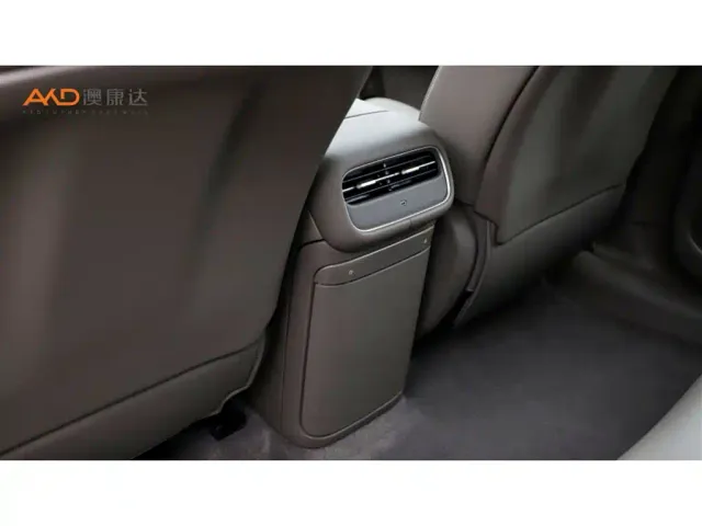 IM Motors LS6 — Фото автомобиля 9