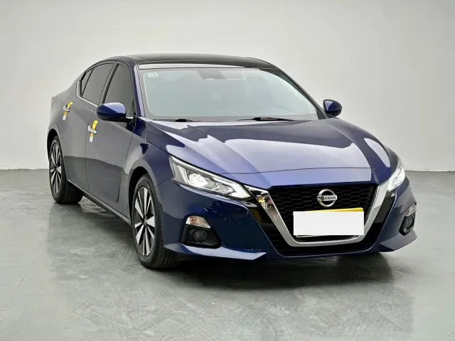 Nissan Teana — Фото автомобиля 3