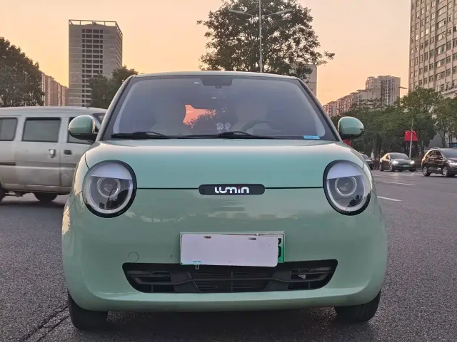 Changan Lumin — Фото автомобиля 2