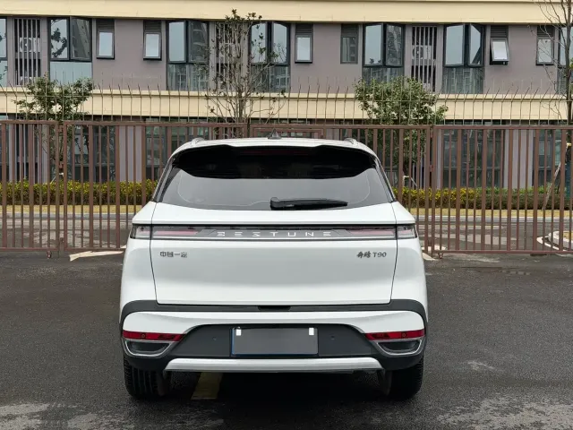 Bestune T90 — Фото автомобиля 18