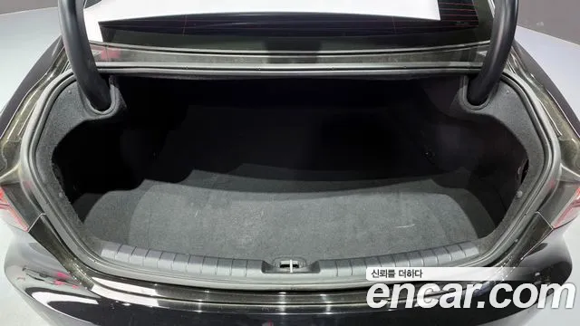 Hyundai Grandeur Новый Grandeur IG — Фото автомобиля 15