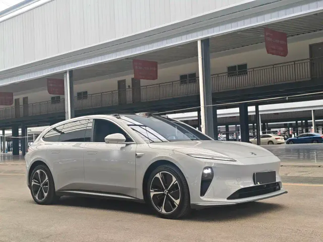 Nio ET5 Touring — Фото автомобиля 3