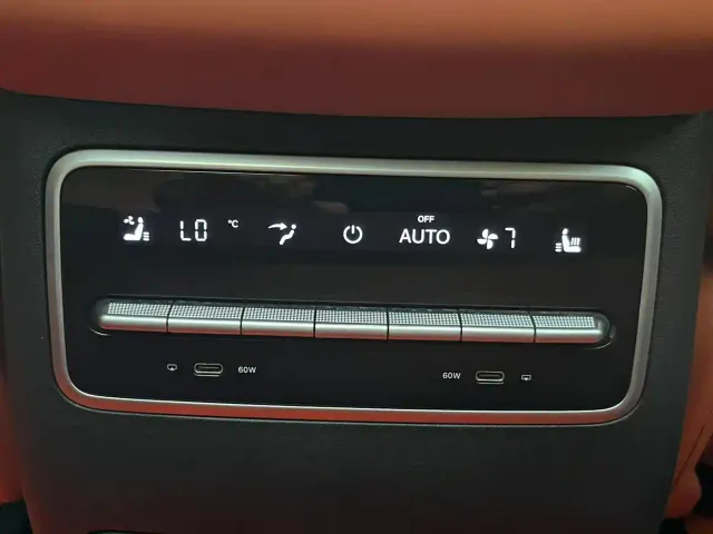 Li Auto L7 — Фото автомобиля 5