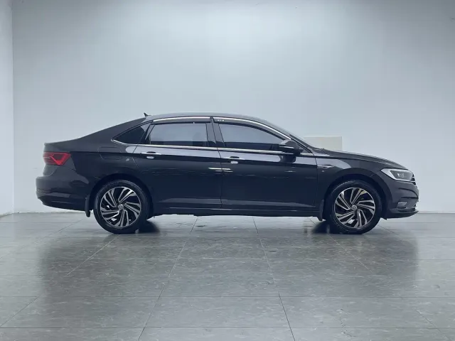 Volkswagen Sagitar — Фото автомобиля 9