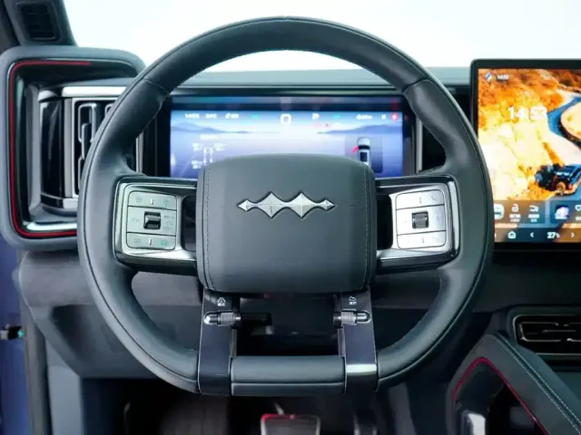 BYD FangChengBao Leopard 5 — Фото автомобиля 17