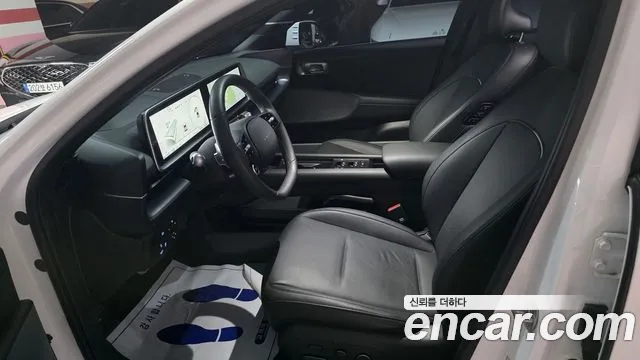 Hyundai Ioniq 6 — Фото автомобиля 10