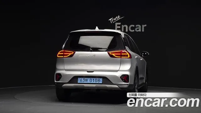 Kia Niro Niro Plus Air — Фото автомобиля 4