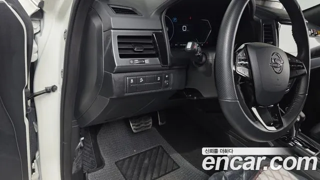 KG_Mobility_Ssangyong Rexton Новый Rexton Sport Khan Дизель 2.2 4WD — Фото автомобиля 30