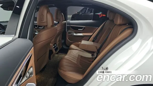 Mercedes-Benz E-Class E-класс W214 — Фото автомобиля 9