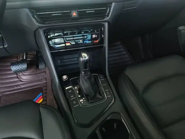 Volkswagen Tharu — Фото автомобиля 13
