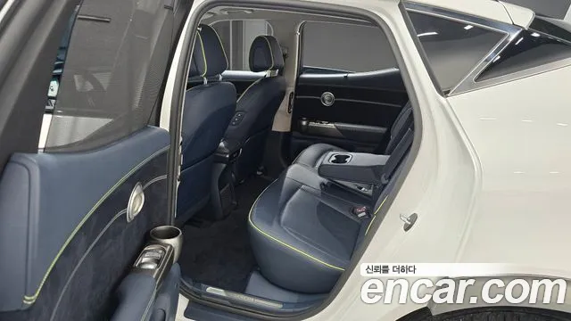 Genesis GV60 — Фото автомобиля 12