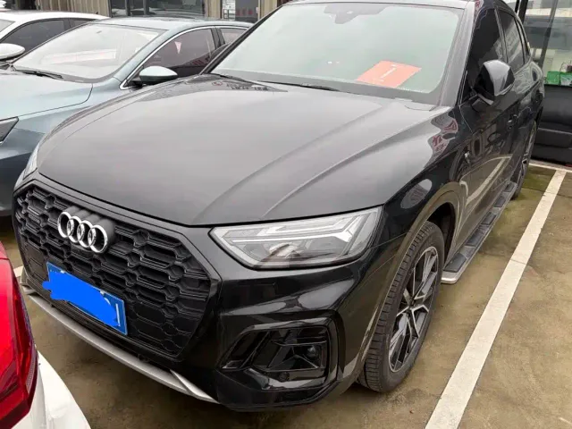 Фотография автомобиля — Audi Q5L