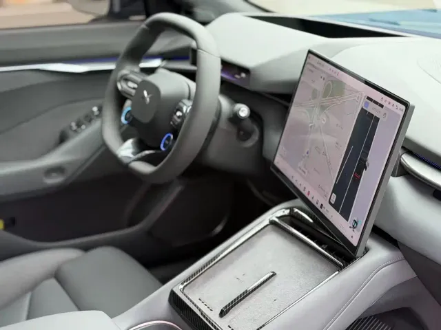 Xpeng P7 — Фото автомобиля 15