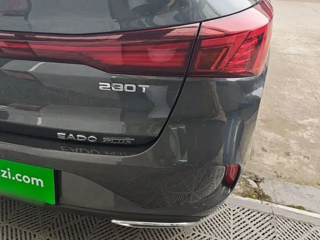 Changan Eado — Фото автомобиля 23