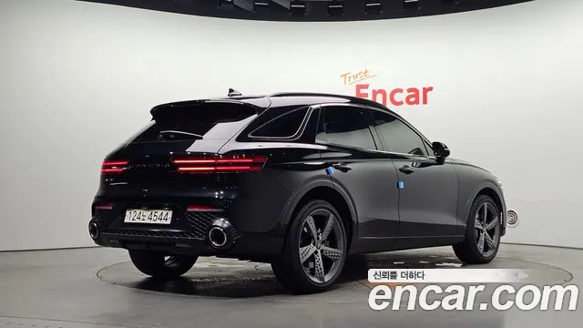 Genesis GV70 2.5T Бензин 2WD — Фото автомобиля 2