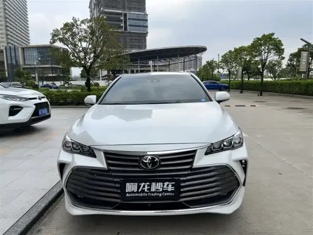 Toyota Avalon 2019 2.0L Luxury Edition (China VI) — Фото автомобиля 2