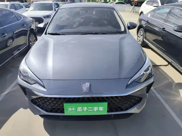 Roewe i5 — Фото автомобиля 3