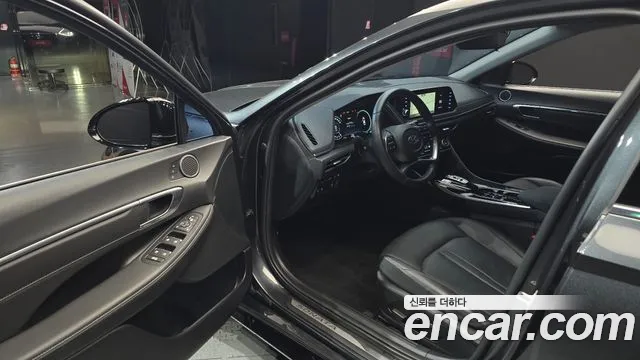 Hyundai Sonata — Фото автомобиля 15