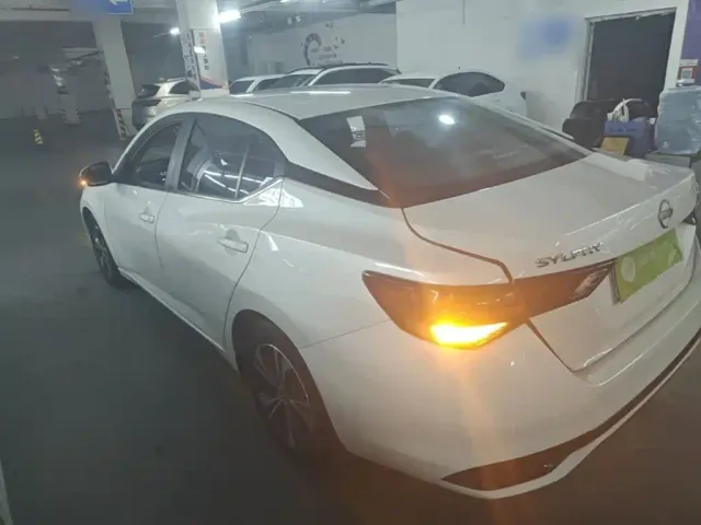 Nissan Sylphy — Фото автомобиля 4