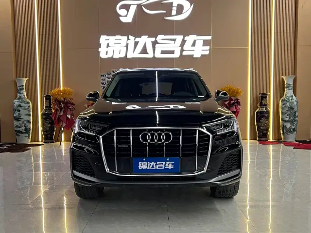 Audi Q7 — Фото автомобиля 2