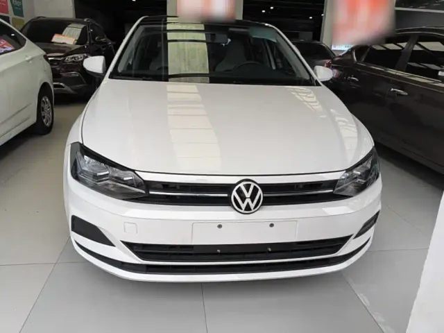 Volkswagen Polo — Фото автомобиля 2