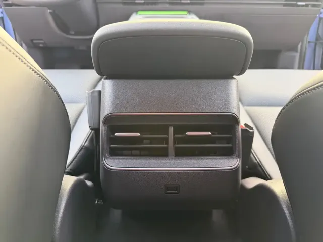 Nissan Nissan N6 2025 Mid Configuration — Фото автомобиля 26