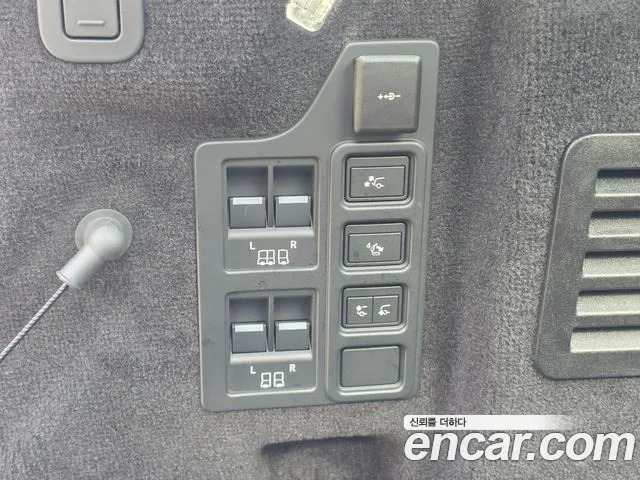 Land Rover Discovery — Фото автомобиля 19