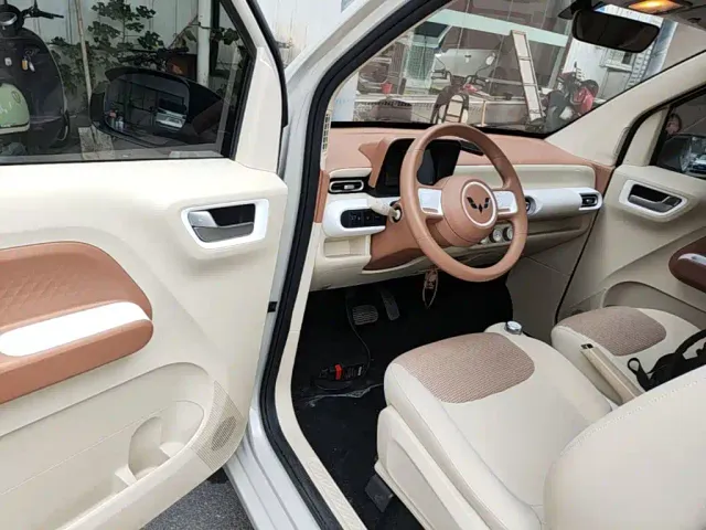 Wuling Hongguang Mini EV — Фото автомобиля 15