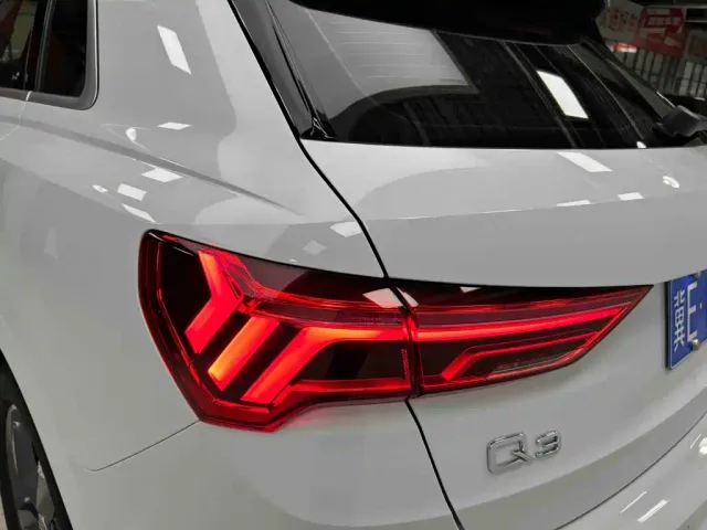 Audi Q3 — Фото автомобиля 24