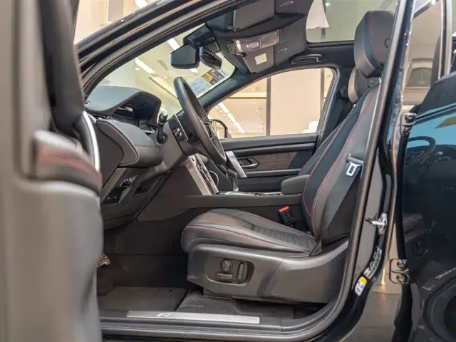 Land Rover Discovery Sport — Фото автомобиля 17