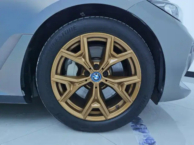 BMW i3 — Фото автомобиля 6