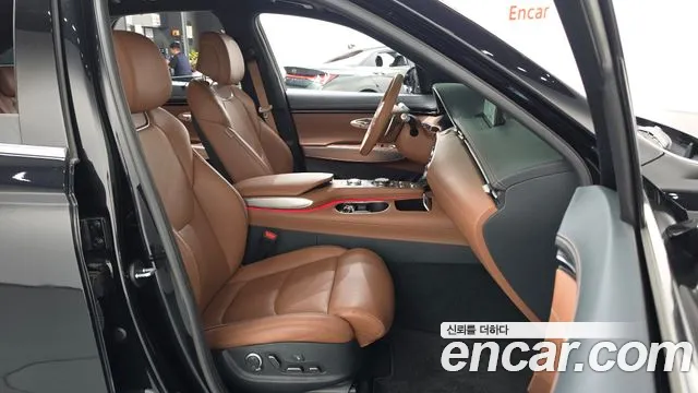 Genesis GV70 — Фото автомобиля 16