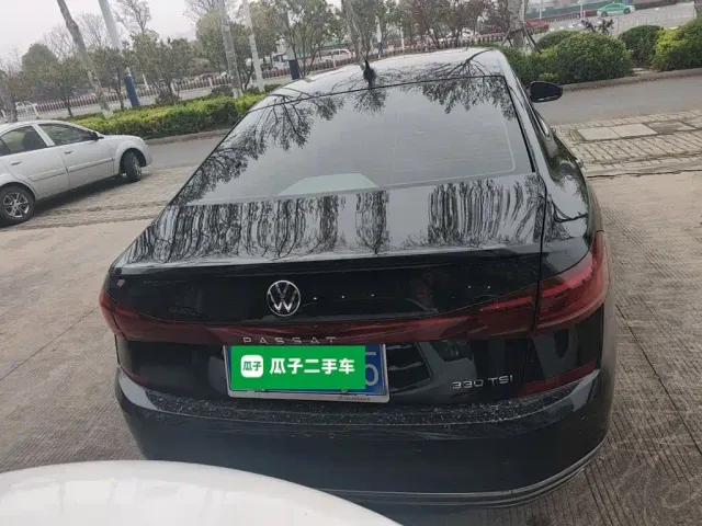 Volkswagen Passat — Фото автомобиля 3