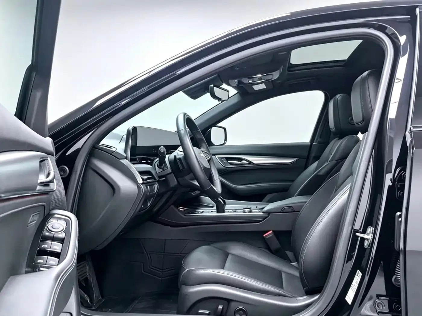 Cadillac Cadillac CT5 2024 28T Luxury Model Pro — Фото автомобиля 5
