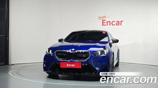 BMW M5 G90 — Фото автомобиля 3