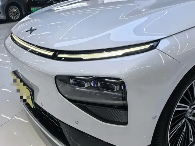 Xpeng G9 — Фото автомобиля 4