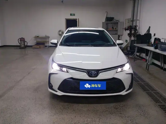 Toyota Corolla — Фото автомобиля 2