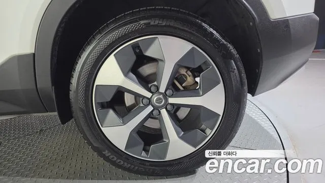 Volvo XC40 — Фото автомобиля 21