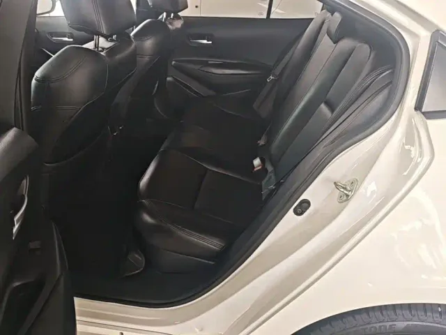 Toyota Corolla — Фото автомобиля 16